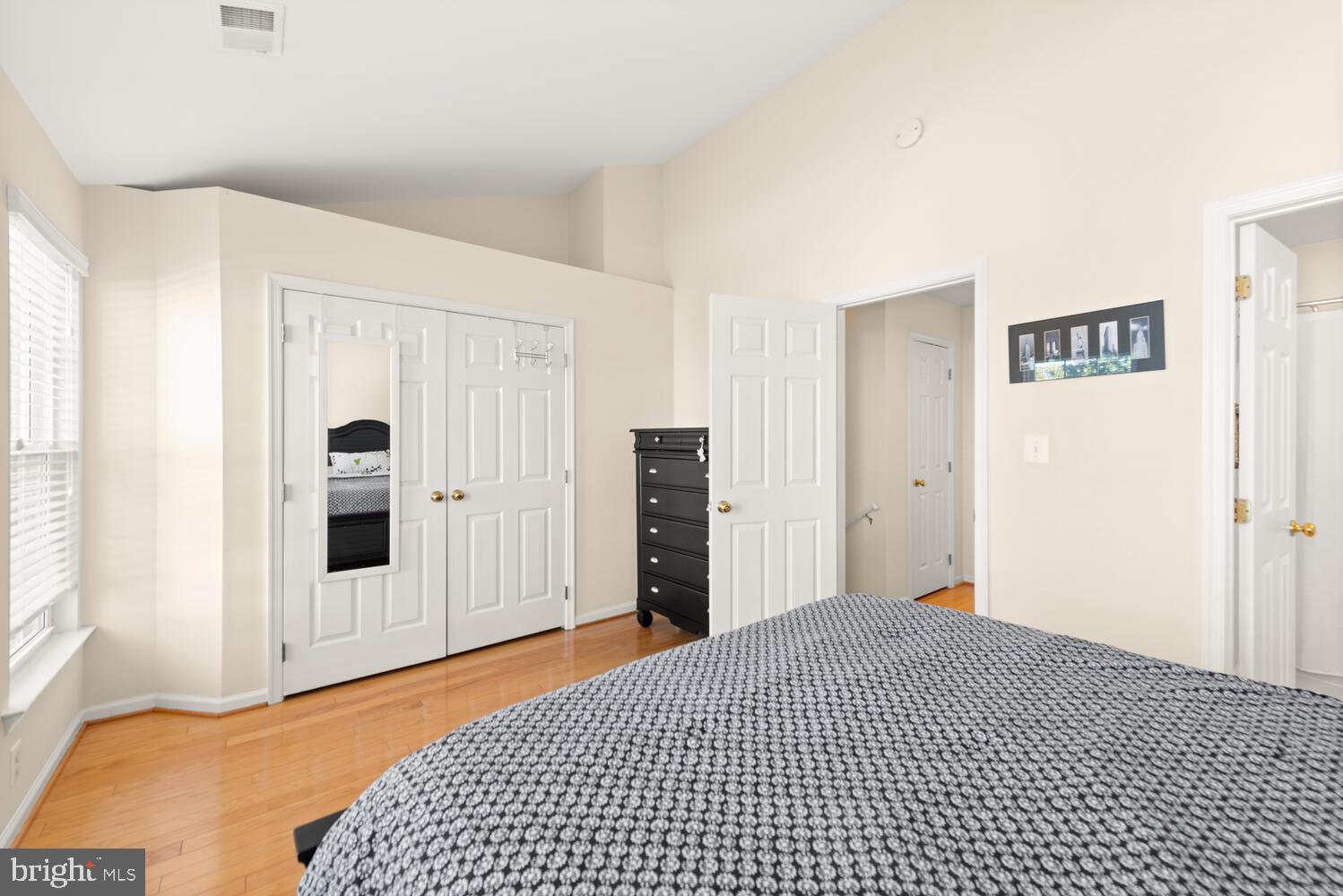 11483 Heritage Commons Way Reston, VA 20194 - Photo 20 of 47