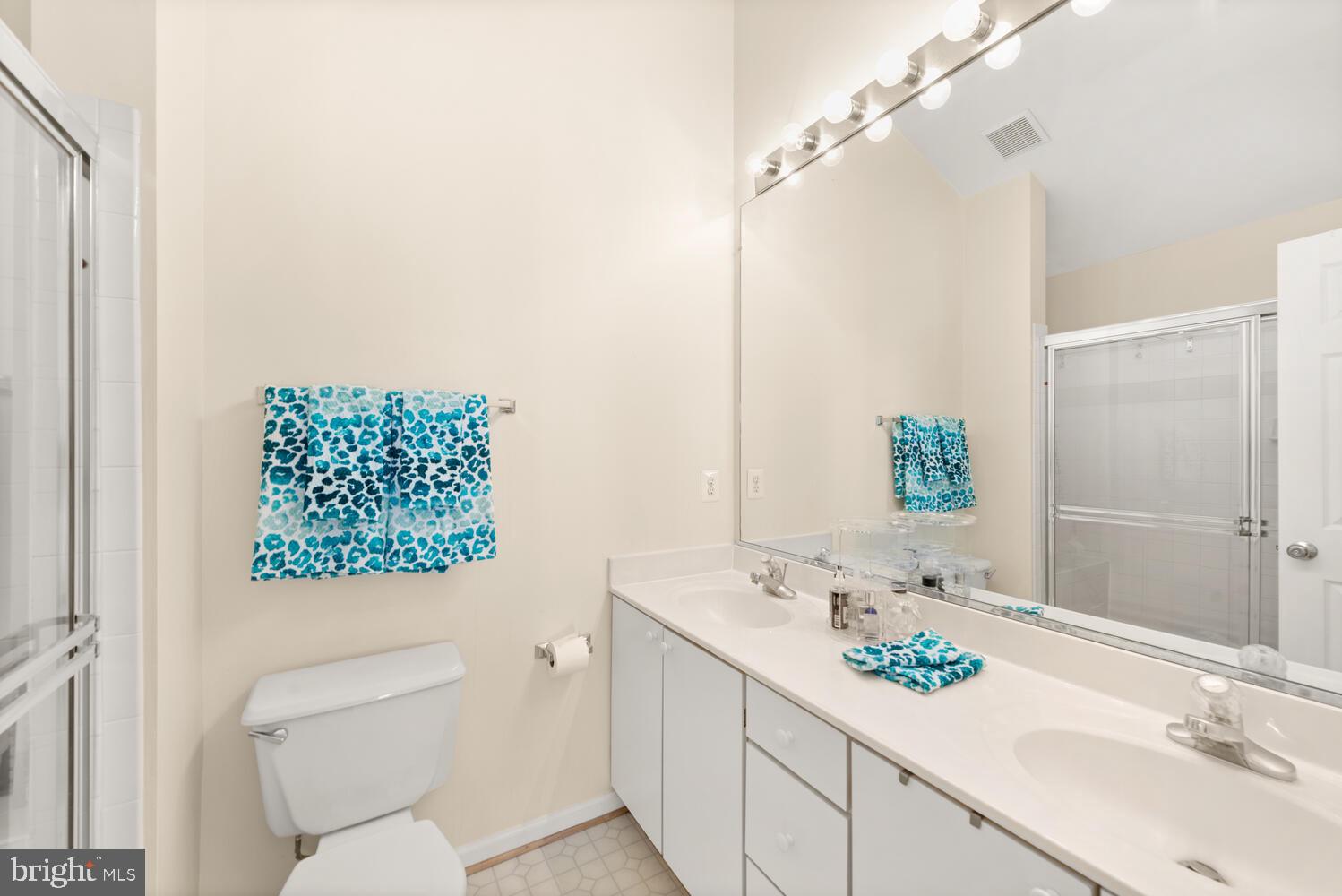 11483 Heritage Commons Way Reston, VA 20194 - Photo 26 of 47