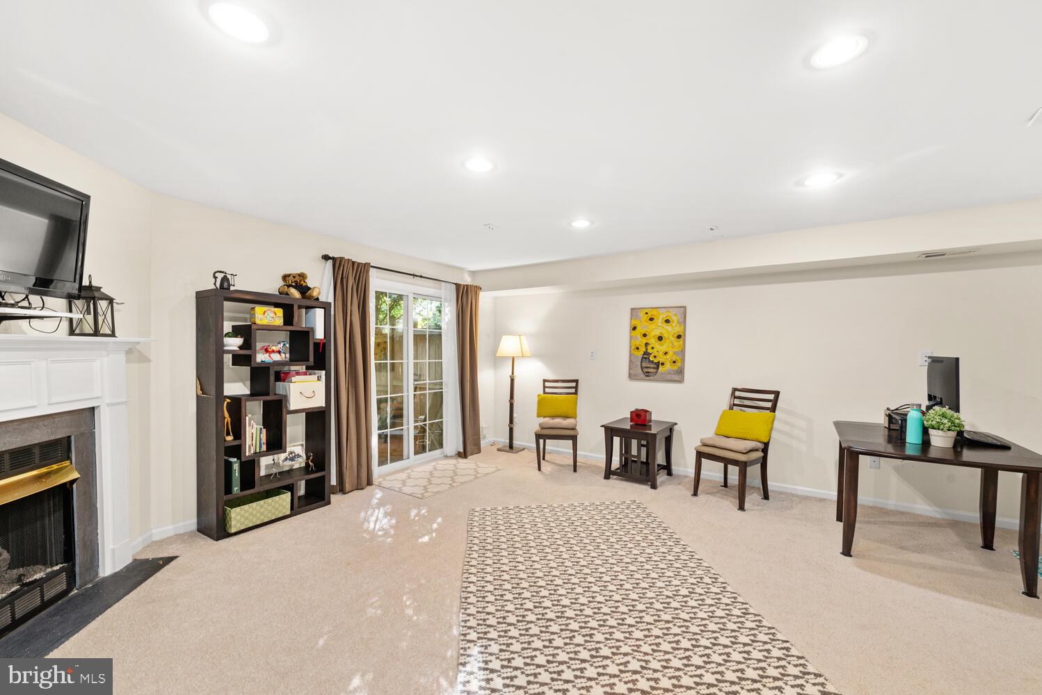 11483 Heritage Commons Way Reston, VA 20194 - Photo 31 of 47 Cozy gas fireplace too