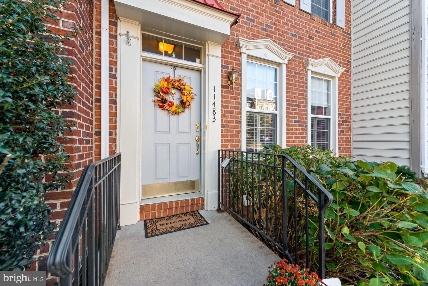 11483 Heritage Commons Way Reston, VA 20194 - Photo 5 of 47