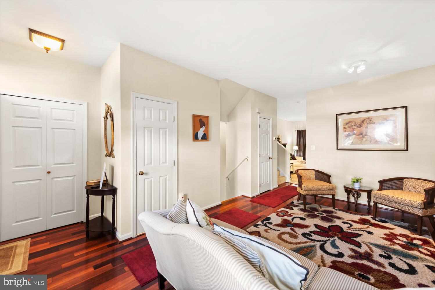 11483 Heritage Commons Way Reston, VA 20194 - Photo 7 of 47