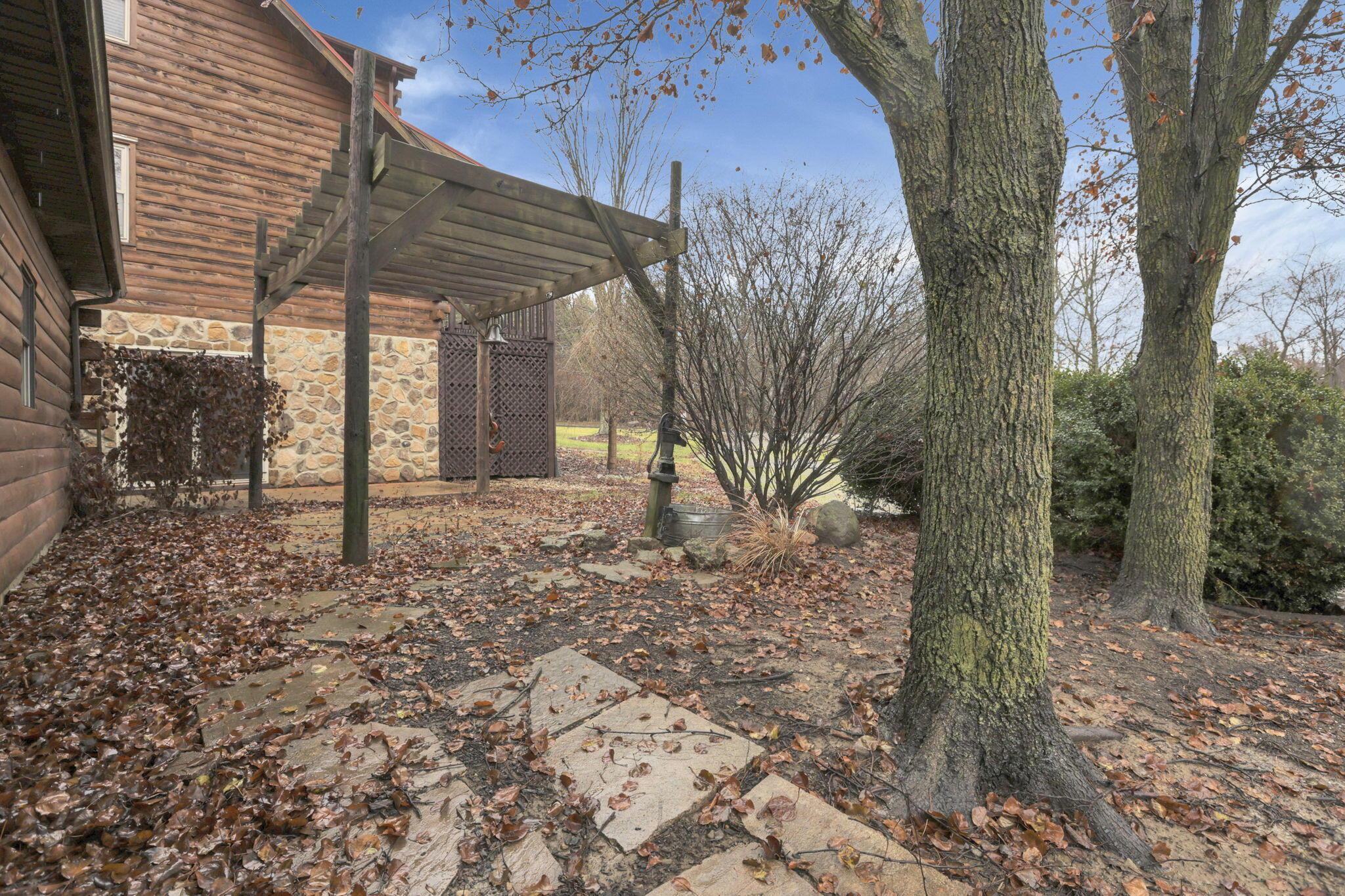 7760 Township Road Fredericktown, OH 43019 - Photo 59 of 74 .