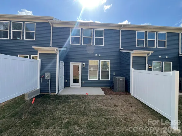 $2,100 | 7708 Ethora Way, Charlotte, NC 28216