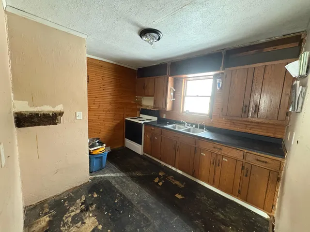 $57,500 | 109 East 9th Street, Morris, MN 56267