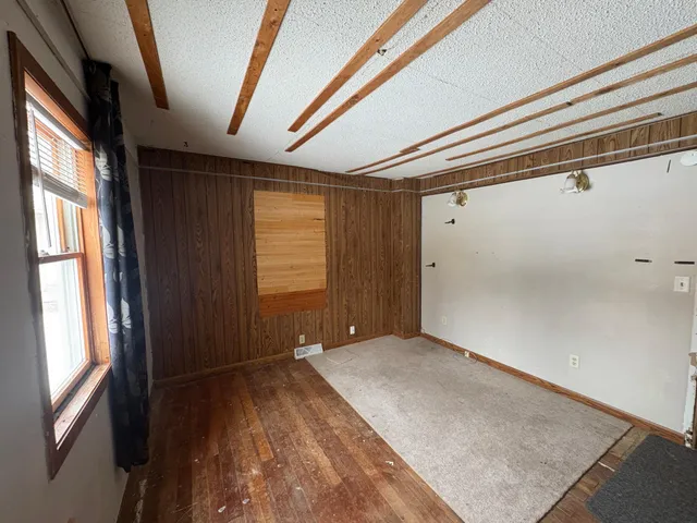 $57,500 | 109 East 9th Street, Morris, MN 56267