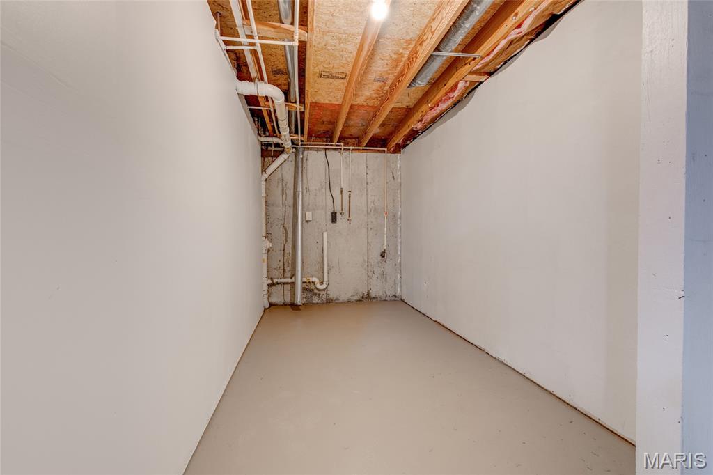 203 Pine Ridge Drive Godfrey, IL 62035 - Photo 19 of 26 Gallery Image 19