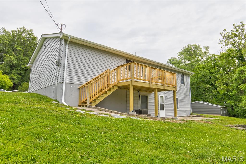 203 Pine Ridge Drive Godfrey, IL 62035 - Photo 24 of 26 Gallery Image 24