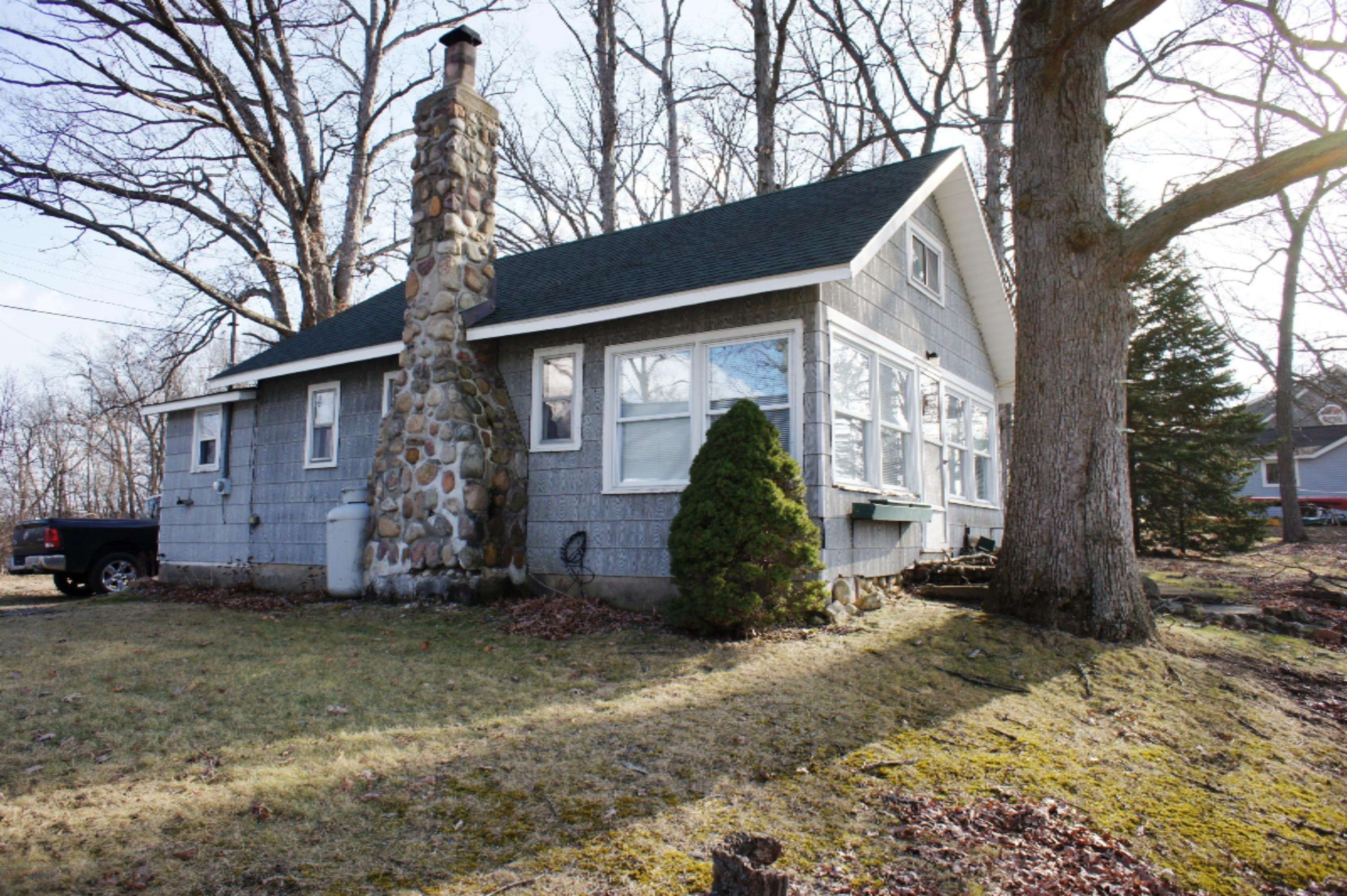 804 Shawnee Beach Road Bronson, MI 49028 - Photo 3 of 30 042