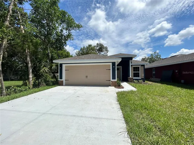 $1,850 | 1215 South Center Street, Eustis, FL 32726