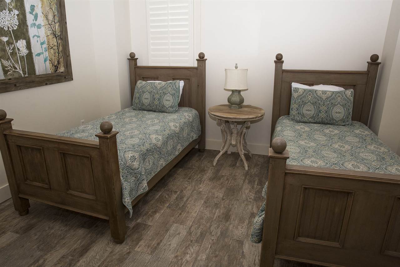 815 Plantation Road, Unit 401 Gulf Shores, AL 36542 - Photo 13 of 43 Second Bedroom