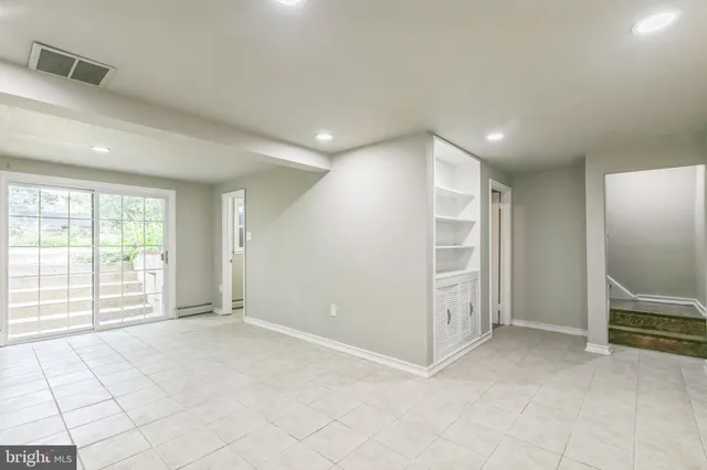 $455,000 | 15017 Alaska Road, Woodbridge, VA 22191