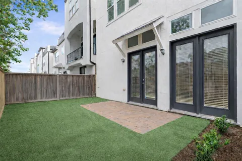 $599,000 | 5621 Cohn Meadow Lane, Houston, TX 77007