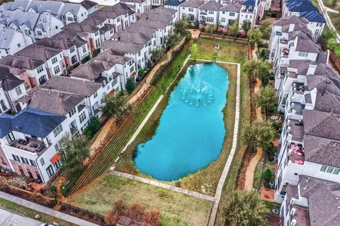 $599,000 | 5621 Cohn Meadow Lane, Houston, TX 77007