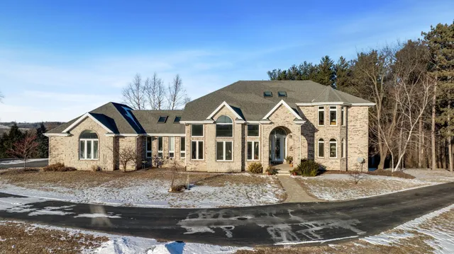 $1,450,000 | 4092 West Pond Road, Leaf River, IL 61047