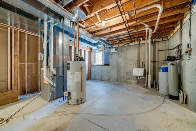 $1,450,000 | 4092 West Pond Road, Leaf River, IL 61047