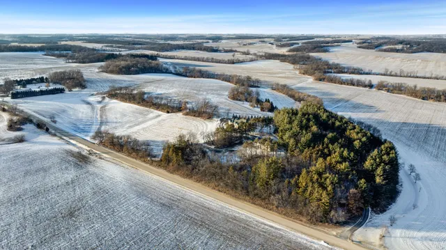 $1,450,000 | 4092 West Pond Road, Leaf River, IL 61047