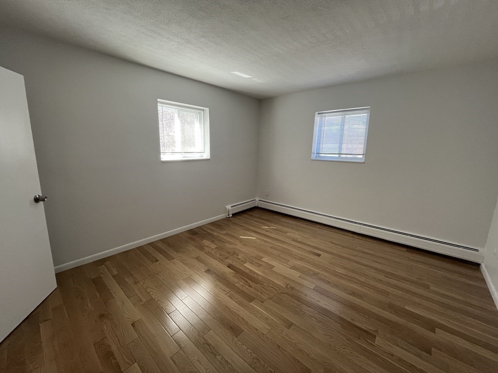 33 Westgate Road, Unit 4 Chestnut Hill, MA 02467 - Photo 11 of 16 Gallery Image 11