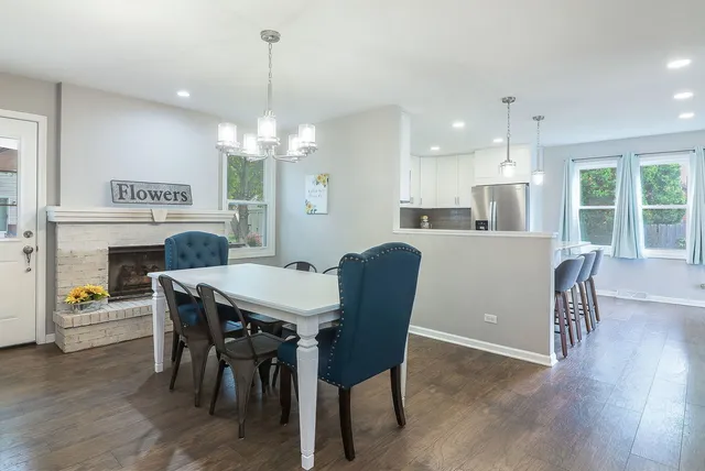 $374,000 | 609 North Lyle Avenue, Elgin, IL 60123