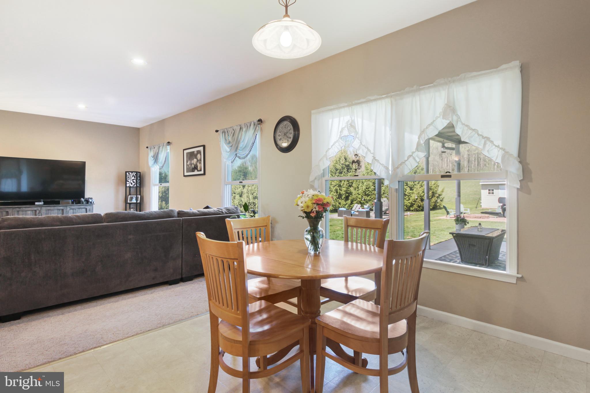149 Kratz Road Birdsboro, PA 19508 - Photo 28 of 51 Breakfast Room