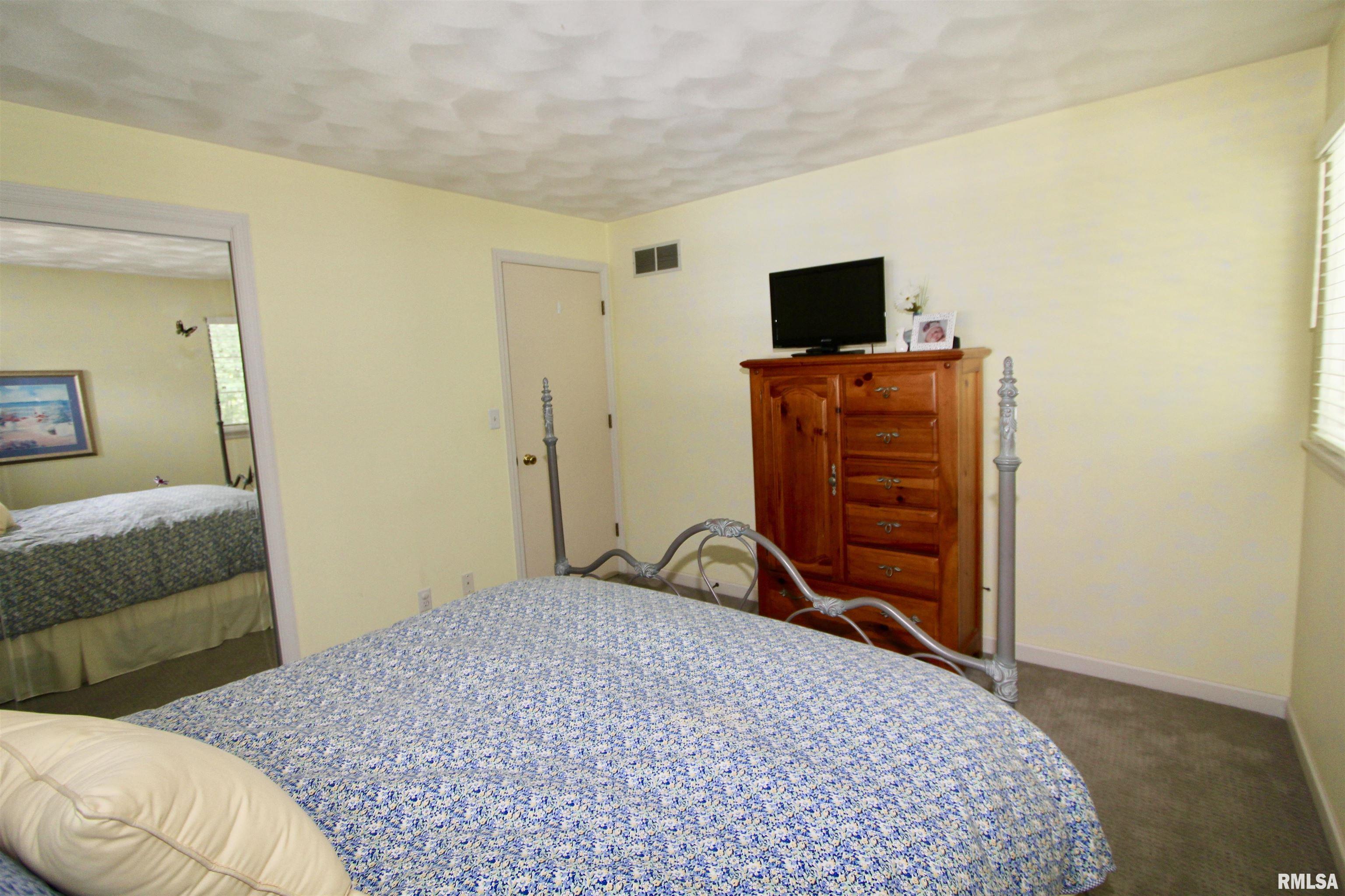 27 Waldheim Road Morton, IL 61550 - Photo 35 of 100 Gallery Image 35