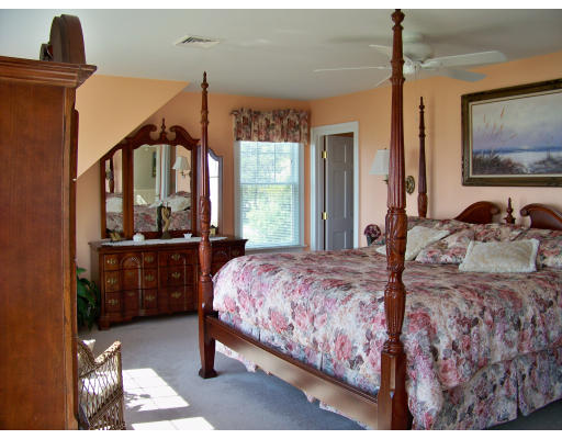 19 Bayberry Road Wareham, MA 02571 - Photo 14 of 20 Gallery Image 14