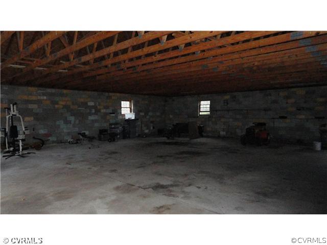 17206 Hamilton Arms Road Dewitt, VA 23840 - Photo 12 of 12 a open area of a house