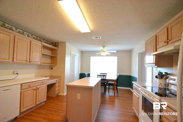 9973 Springfield Court Mobile, AL 36695 - Photo 8 of 24