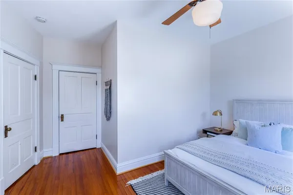 $359,900 | 3832 Connecticut Street, St. Louis, MO 63116