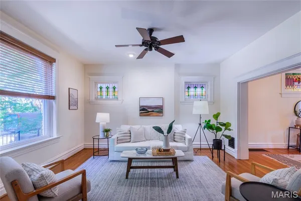 $359,900 | 3832 Connecticut Street, St. Louis, MO 63116