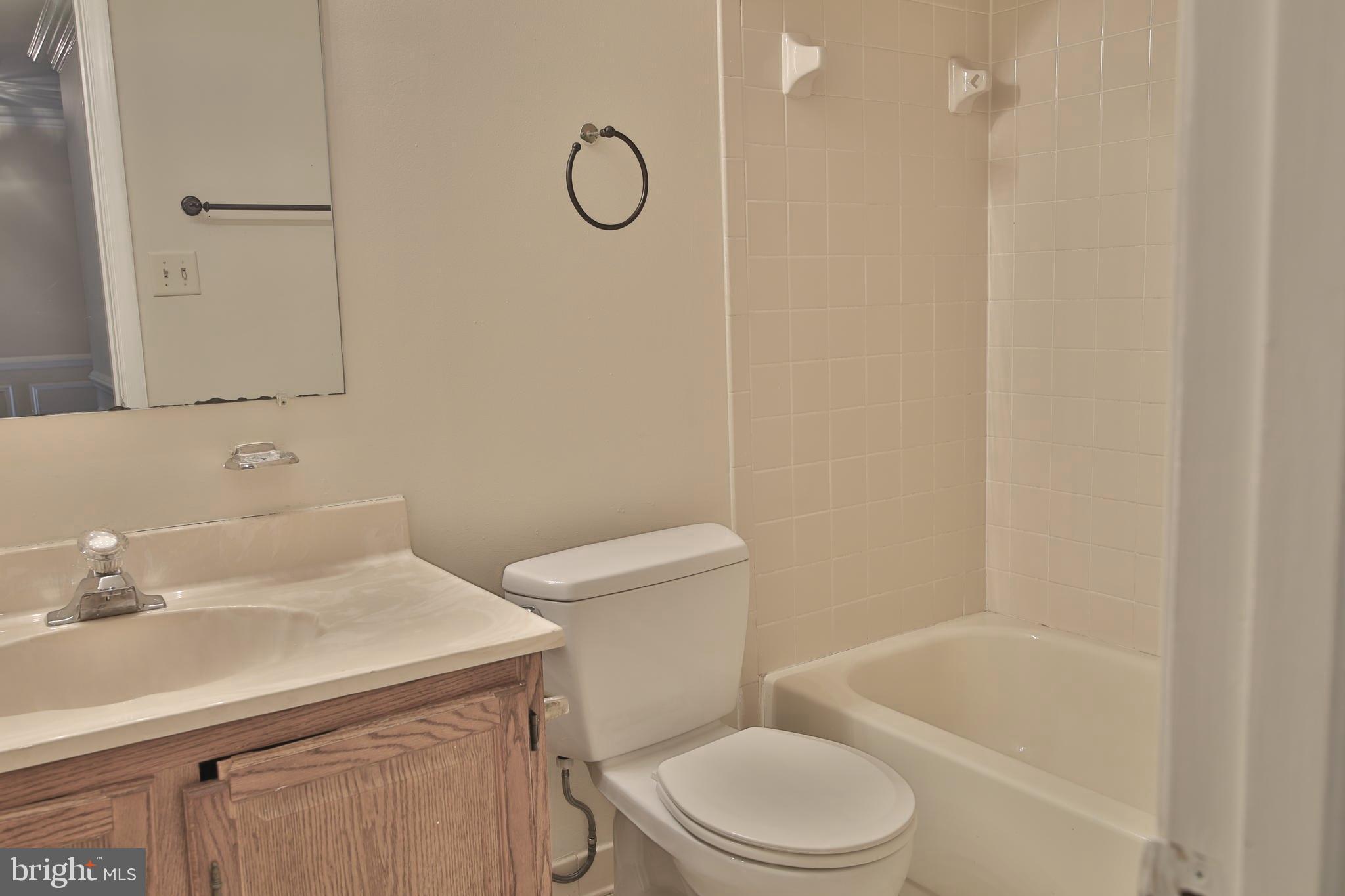 2142 Colonel Way Odenton, MD 21113 - Photo 14 of 25 Upper Level Full Bath