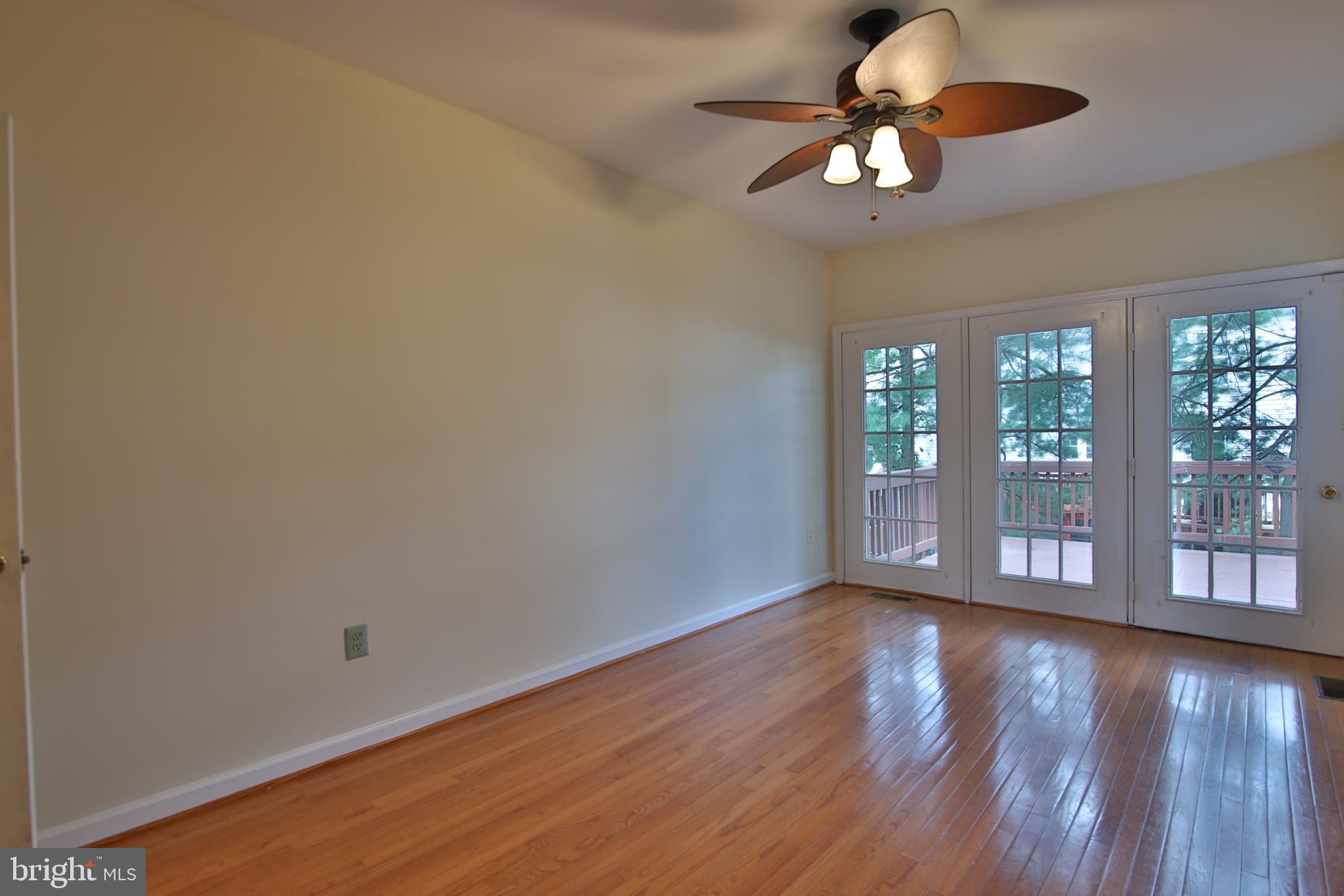 2142 Colonel Way Odenton, MD 21113 - Photo 7 of 25 Eat in Kitchen
