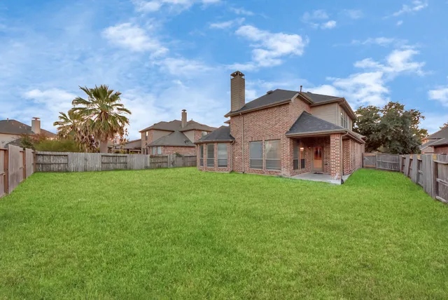 $3,000 | 17222 Red Oak Bend Drive, Cypress, TX 77433