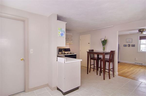 28 Leominster Road, Unit 28 Dedham, MA 02026 - Photo 13 of 26 Gallery Image 13