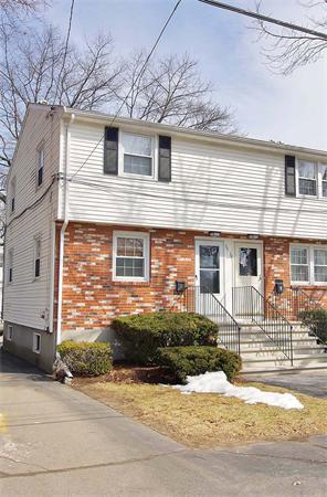 28 Leominster Road, Unit 28 Dedham, MA 02026 - Photo 3 of 26 Gallery Image 3