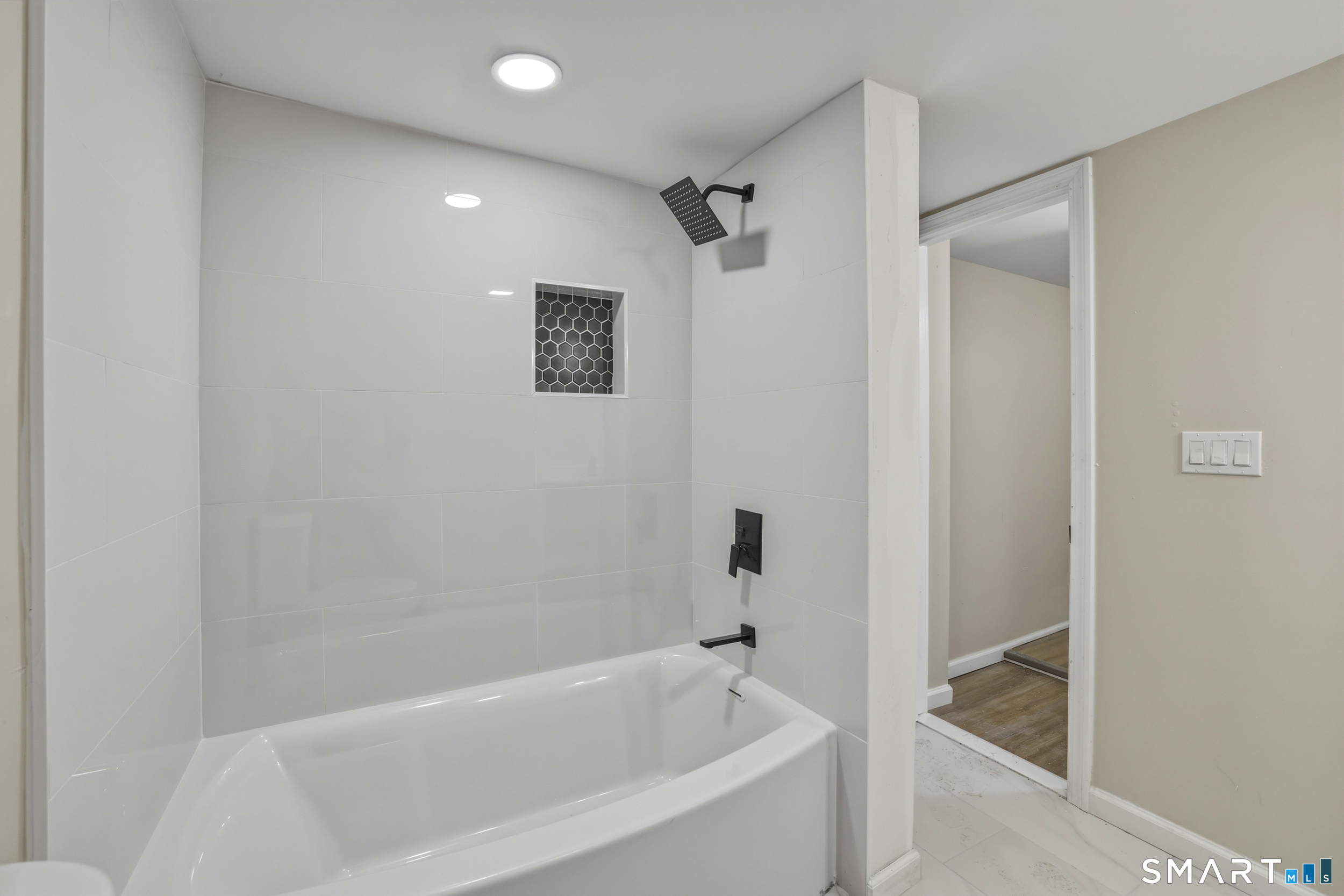 2270 Ellington Road South Windsor, CT 06074 - Photo 18 of 36