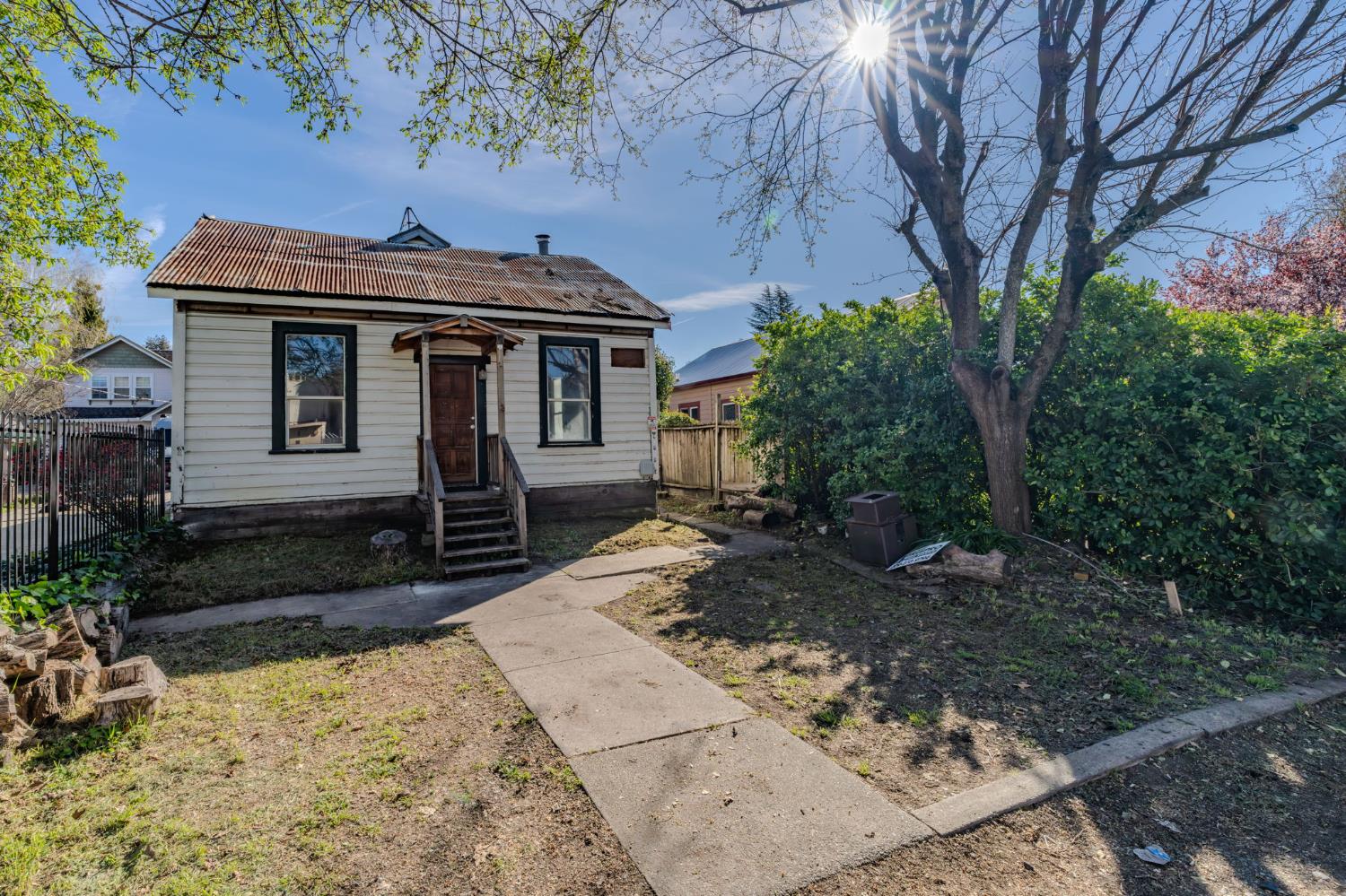 48 Boston Alley Sutter Creek, CA 95685 - Photo 2 of 28
