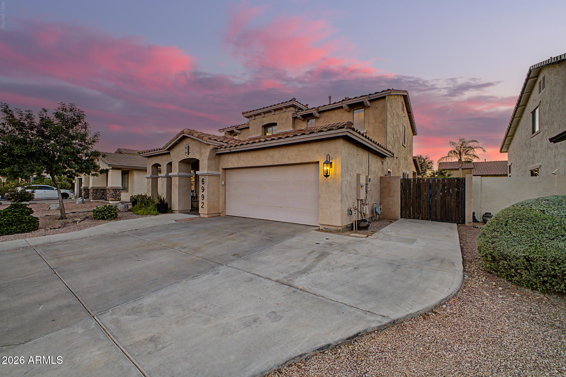 6992 South View Lane Gilbert, AZ 85298 - Photo 3 of 71 03 - View Lane