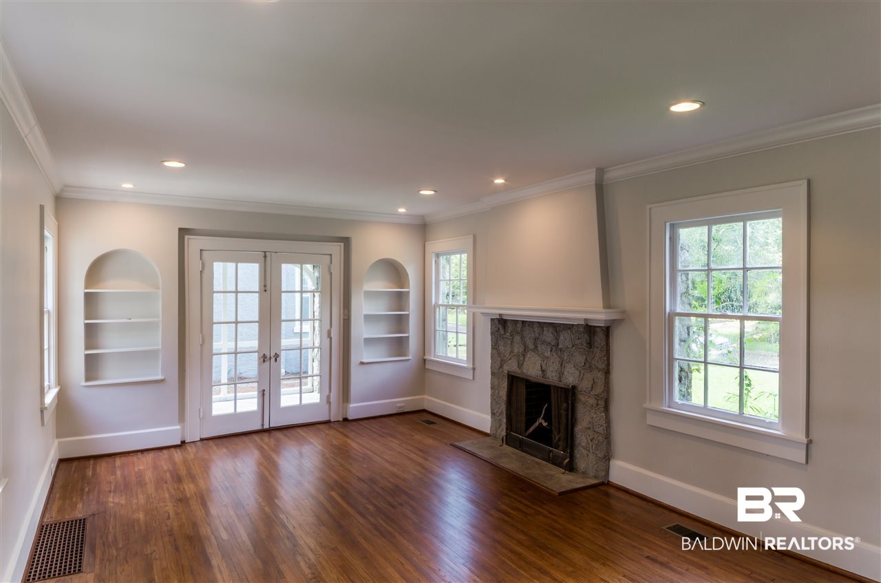 255 McDonald Avenue Mobile, AL 36604 - Photo 4 of 30