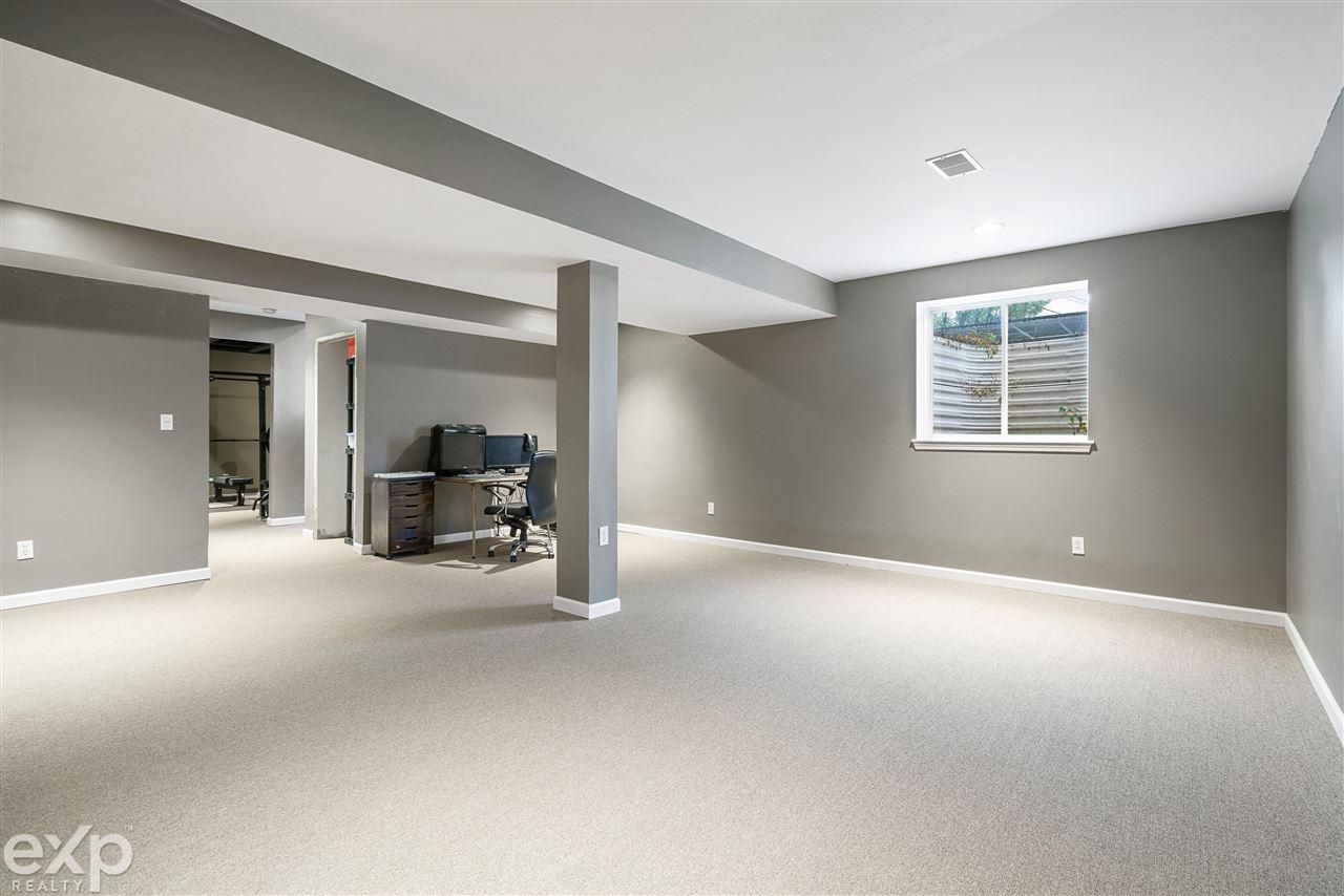 51845 Rivard Road New Baltimore, MI 48047 - Photo 24 of 34