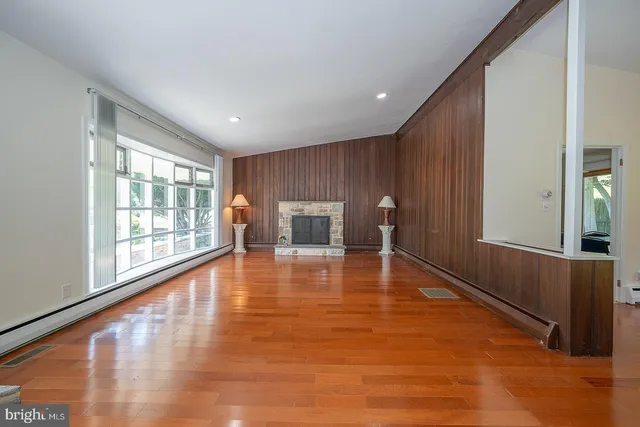 $675,000 | 161 Lantern Lane, King of Prussia, PA 19406