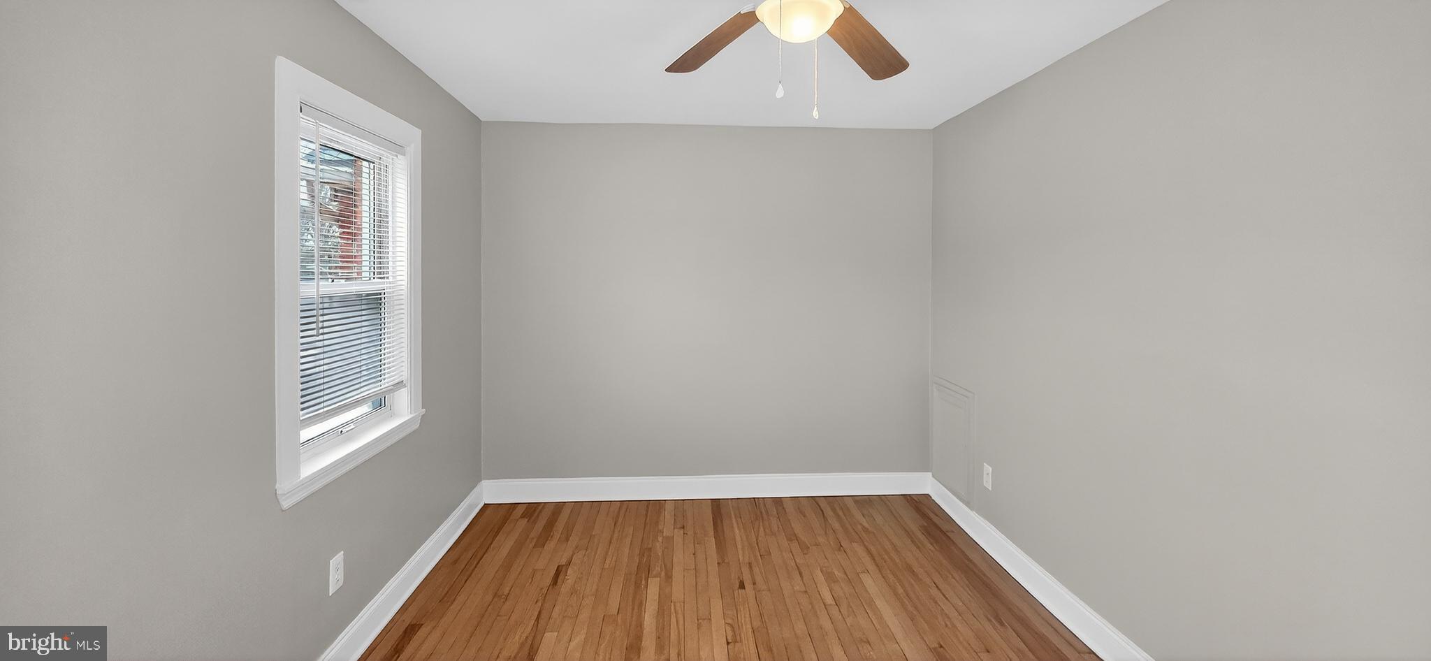 8303 Ridgely Oak Road Parkville, MD 21234 - Photo 20 of 32