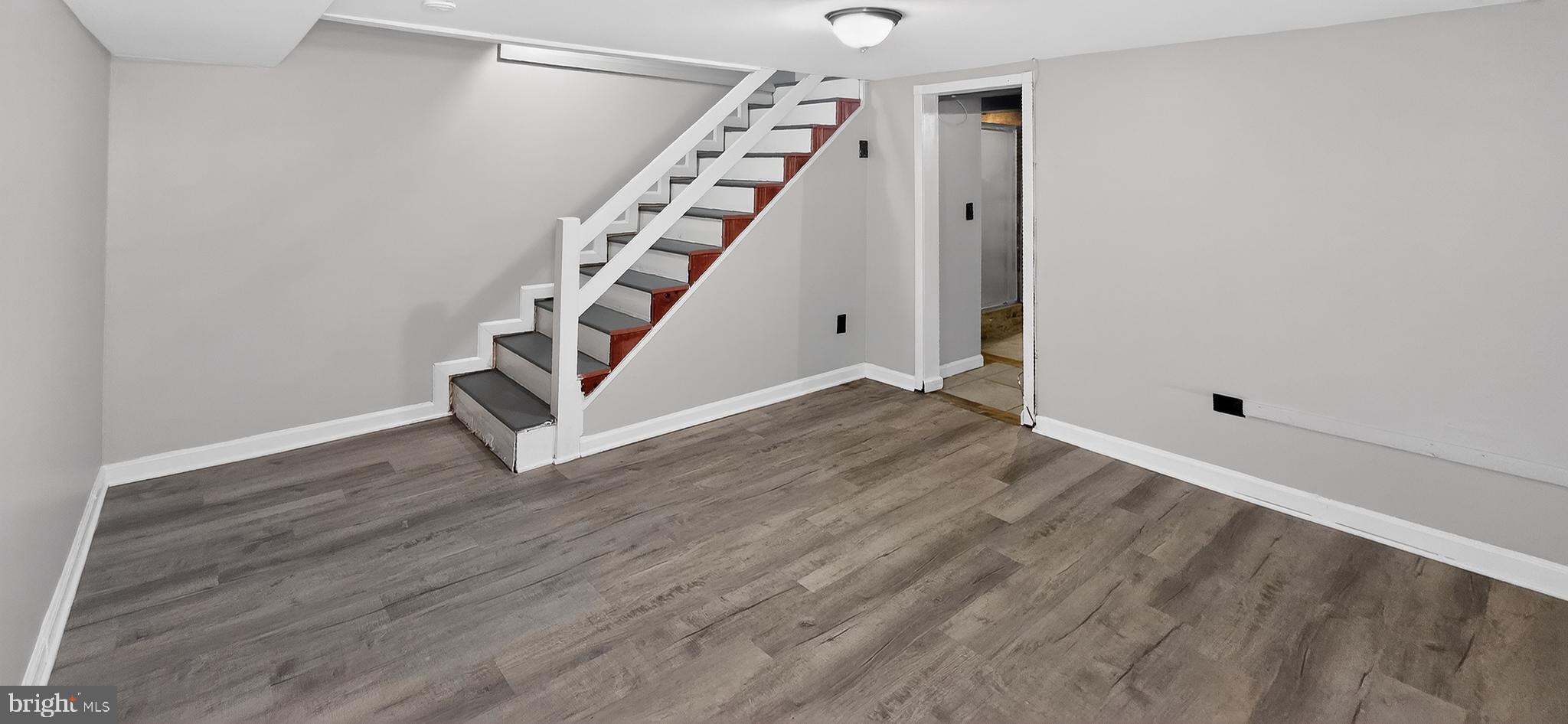 8303 Ridgely Oak Road Parkville, MD 21234 - Photo 23 of 32