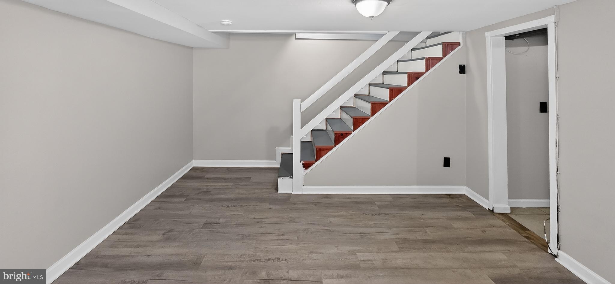 8303 Ridgely Oak Road Parkville, MD 21234 - Photo 24 of 32