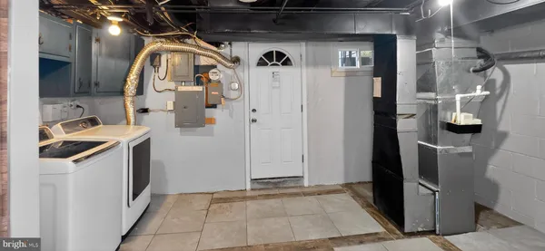 $1,950 | 8303 Ridgely Oak Road, Parkville, MD 21234