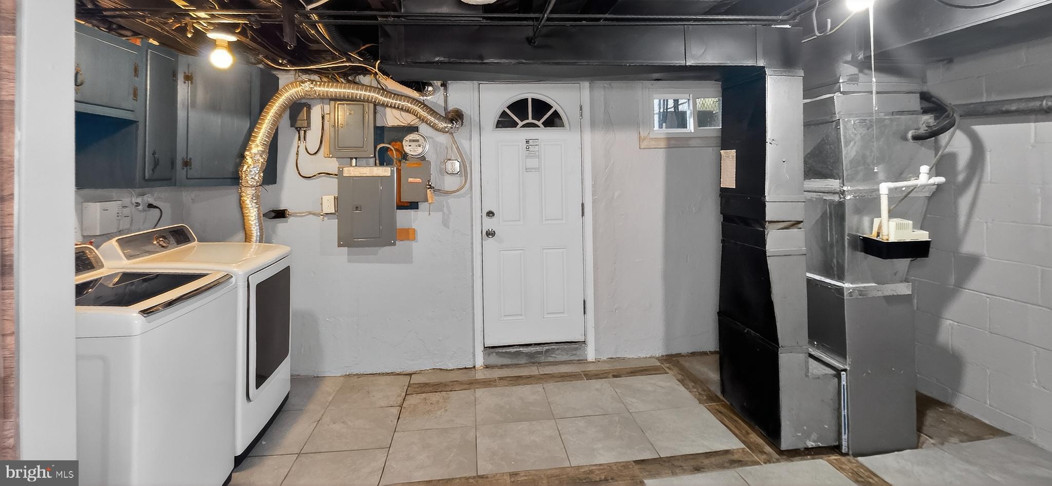 8303 Ridgely Oak Road Parkville, MD 21234 - Photo 29 of 32