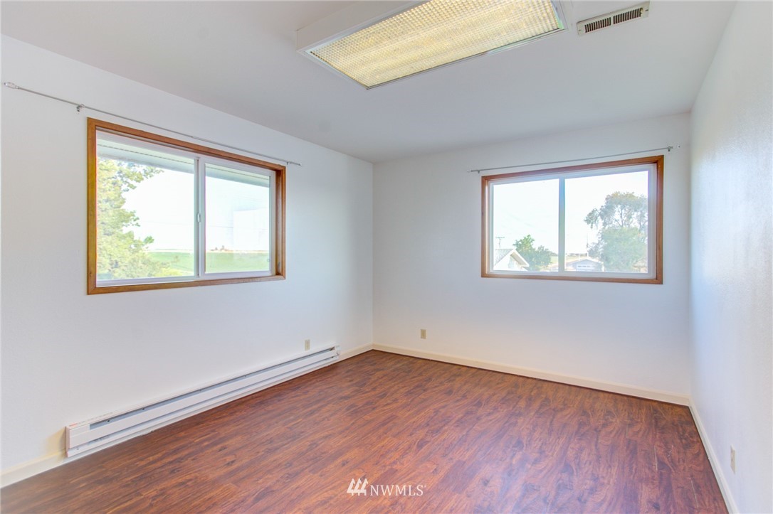 4562 Rd N Northeast Moses Lake, WA 98837 - Photo 11 of 25