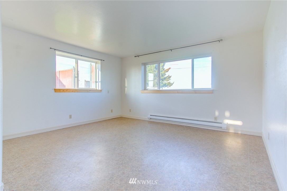 4562 Rd N Northeast Moses Lake, WA 98837 - Photo 12 of 25