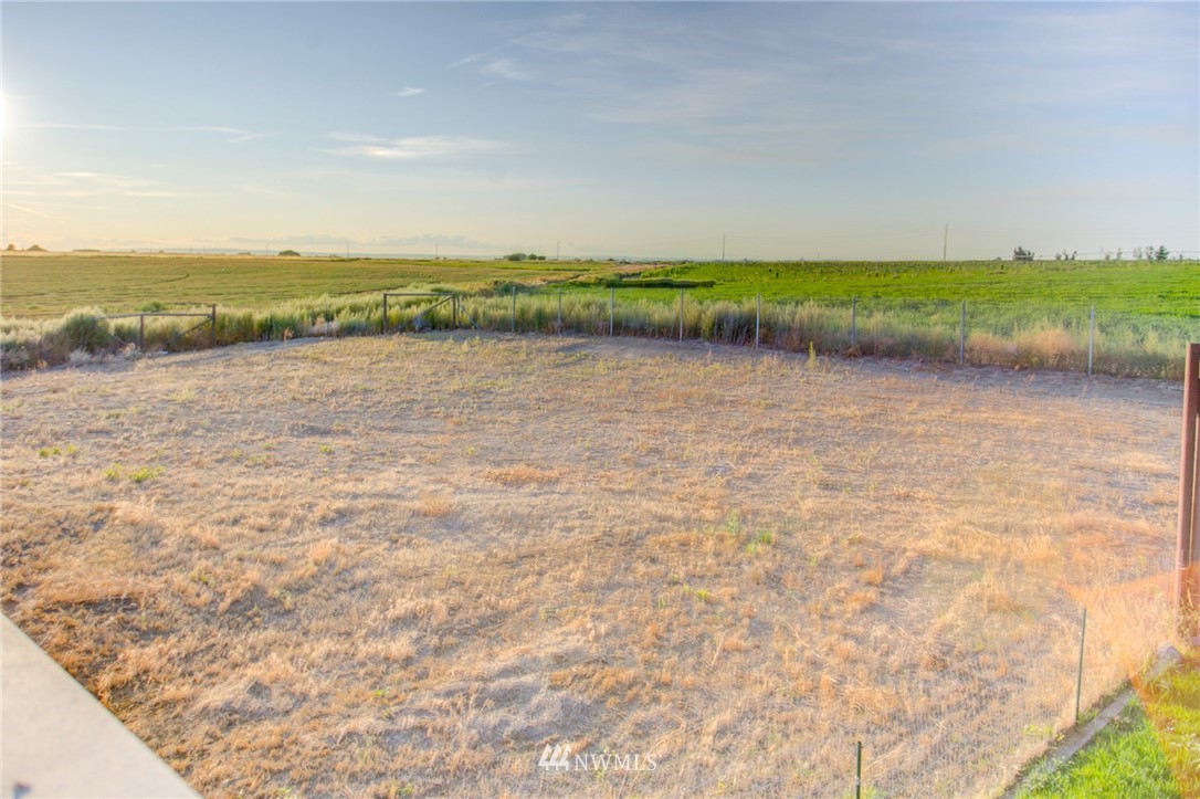 4562 Rd N Northeast Moses Lake, WA 98837 - Photo 20 of 25