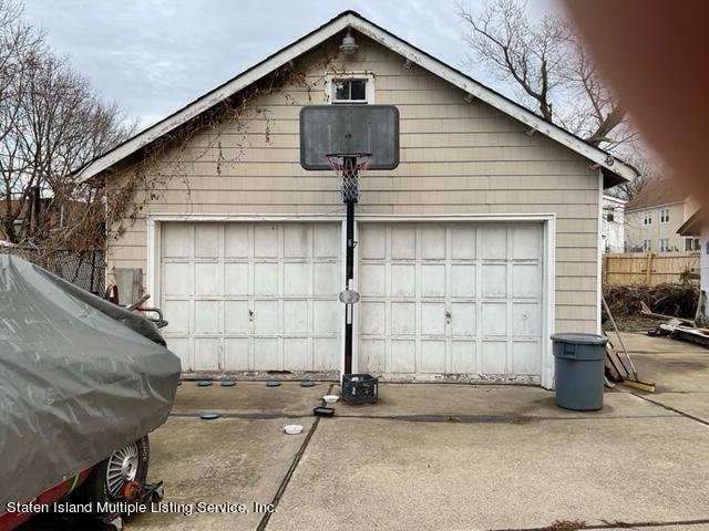 397 Clove Road Staten Island, NY 10310 - Photo 3 of 13 image2