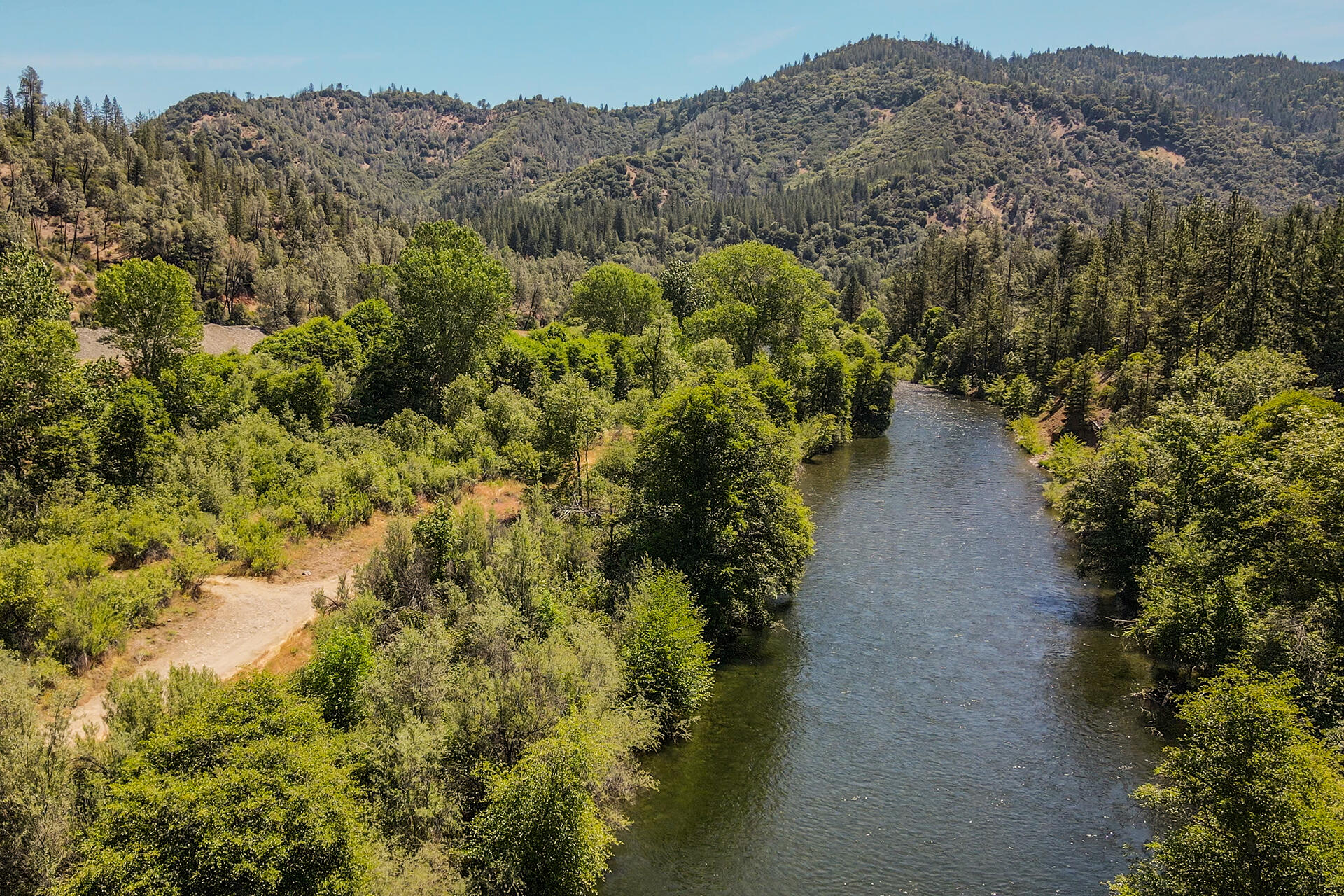 901 Dutch Creek Road Junction City, CA 96048 - Photo 4 of 70
